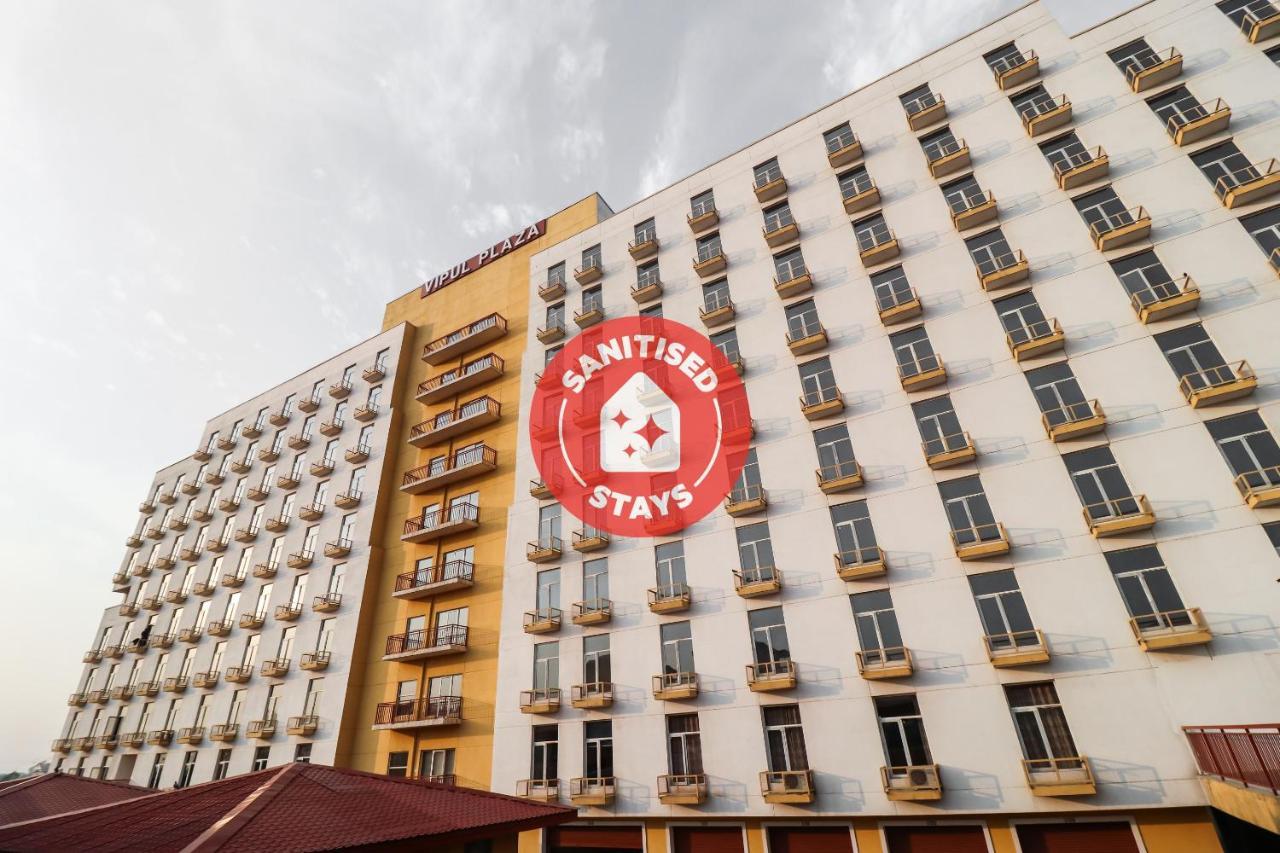 Hotel Grand 81 Faridabad Zewnętrze zdjęcie